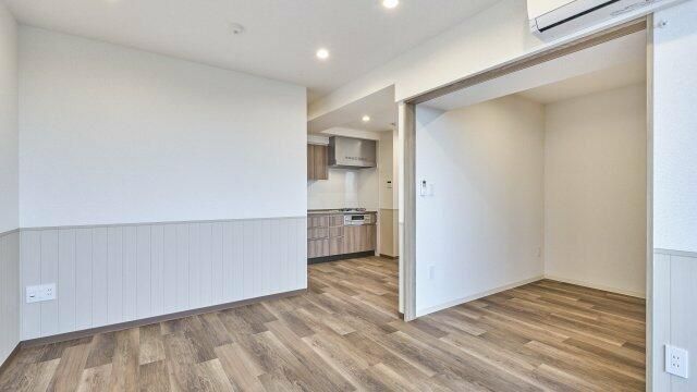 �y���ԁE���r���O�z�@