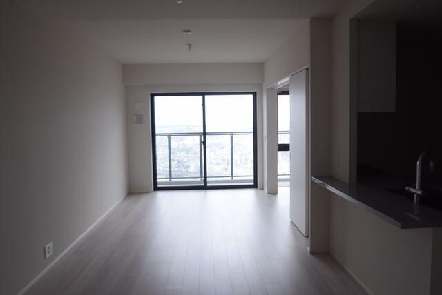 �y���ԁE���r���O�z�@