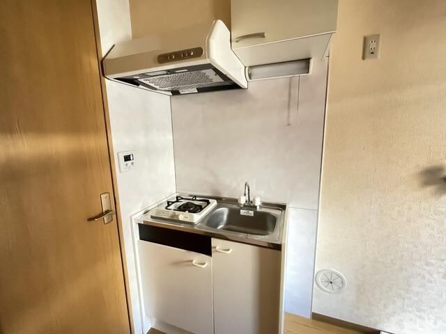 �y�L�b�`���z�@