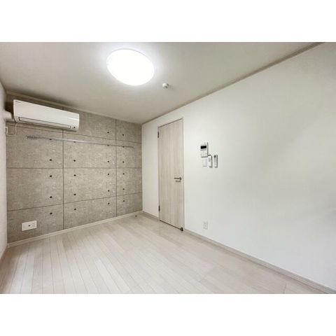 �y���ԁE���r���O�z�@