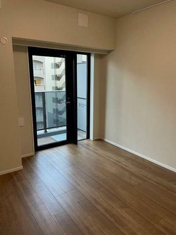 �y���ԁE���r���O�z�@