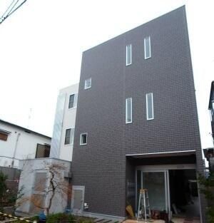 �y�G���g�����X�z�@