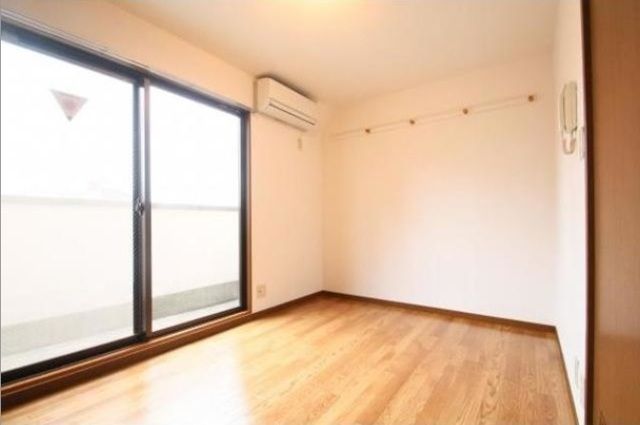 �y���ԁE���r���O�z�@����