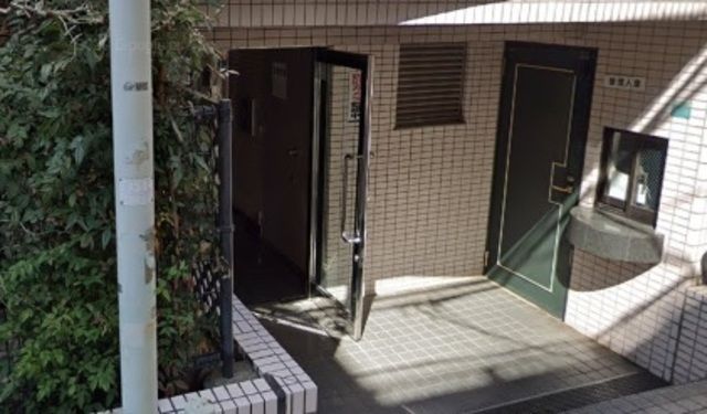 �y�G���g�����X�z�@�G���g�����X