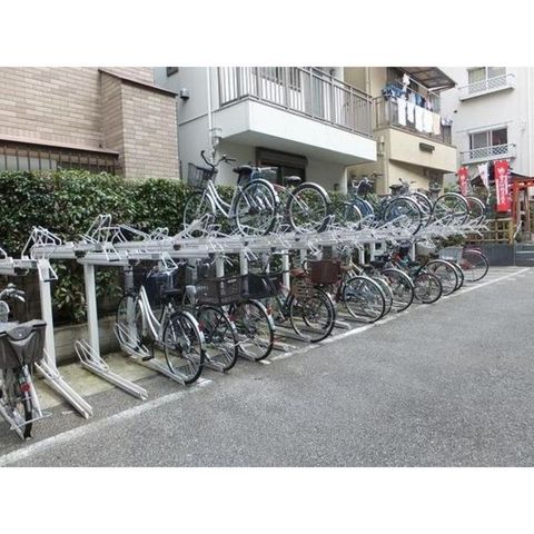 �y���ԏ�z�@���փX�y�[�X