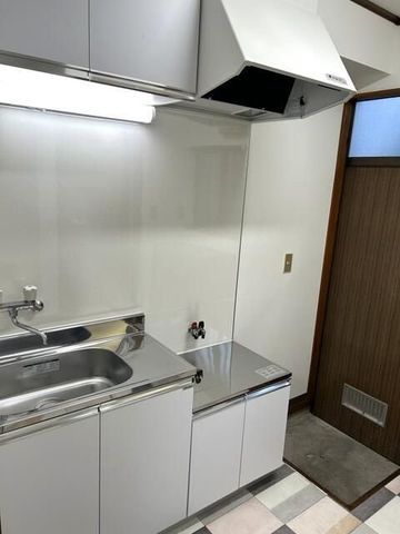 �y�L�b�`���z�@