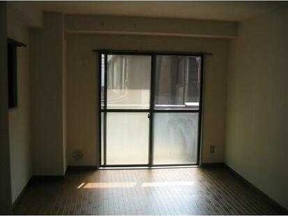 �y���ԁE���r���O�z�@