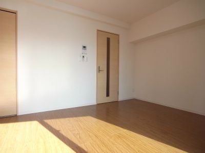 �y���ԁE���r���O�z�@