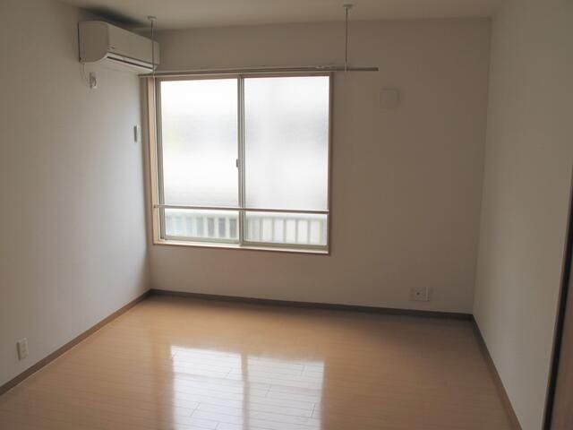 �y���ԁE���r���O�z�@