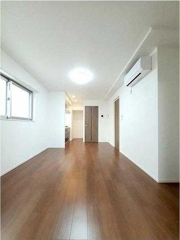 �y���ԁE���r���O�z�@