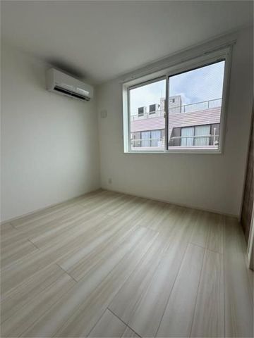 �y���̑������E�X�y�[�X�z�@