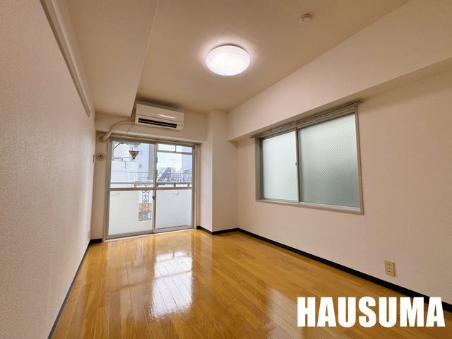 �y���ԁE���r���O�z�@