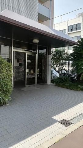 �y�G���g�����X�z�@