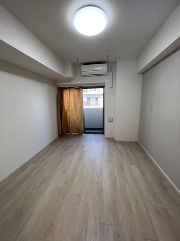 �y���ԁE���r���O�z�@