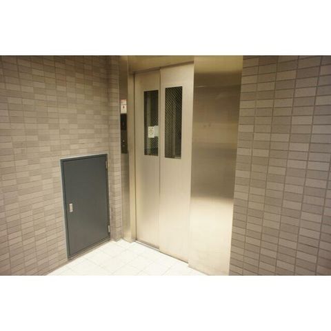 �y���̑��z�@�G���x�[�^�[