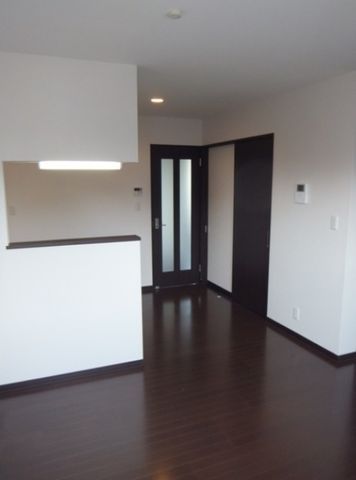 �y���ԁE���r���O�z�@����