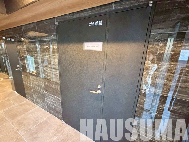 �y���̑��z�@�G���g�����X