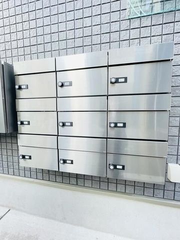 �y�G���g�����X�z�@