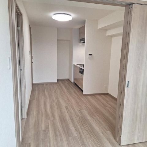 �y���ԁE���r���O�z�@