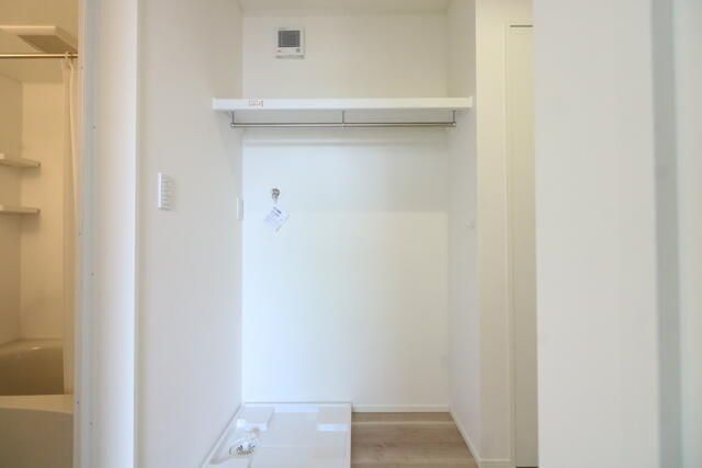 �y�����E���r���O�z�@