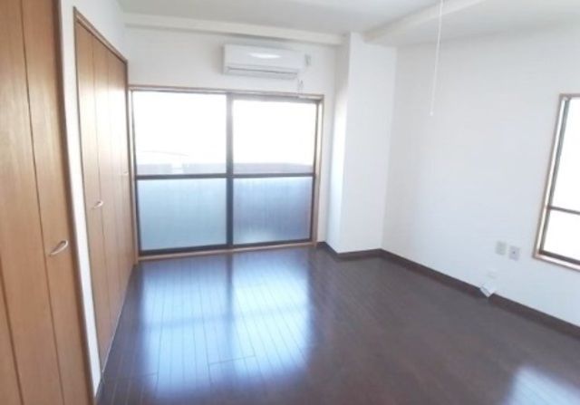 �y���ԁE���r���O�z�@����