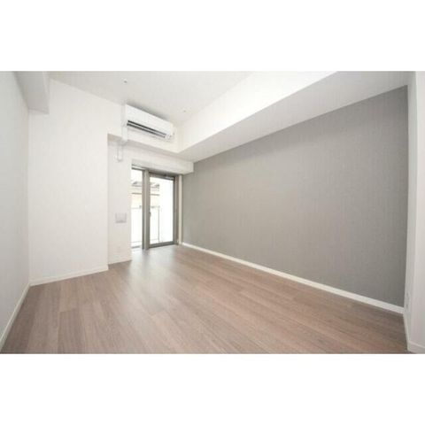 �y���ԁE���r���O�z�@