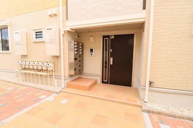 �y�G���g�����X�z�@