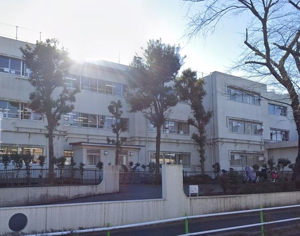 �y���Ӂz�@���旧������O���w�Z �k��8���B 600m