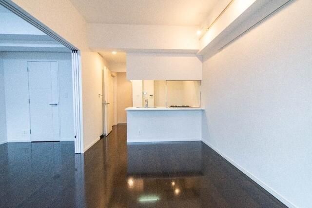 �y���ԁE���r���O�z�@