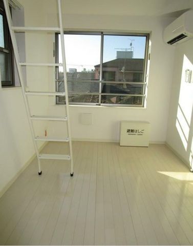 �y���ԁE���r���O�z�@����