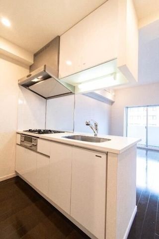 �y�L�b�`���z�@