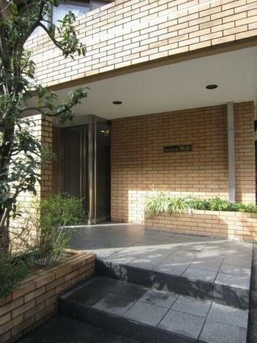 �y�G���g�����X�z�@