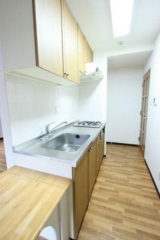 �y�L�b�`���z�@