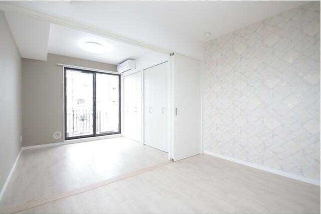 �y���̑��ݔ��z�@