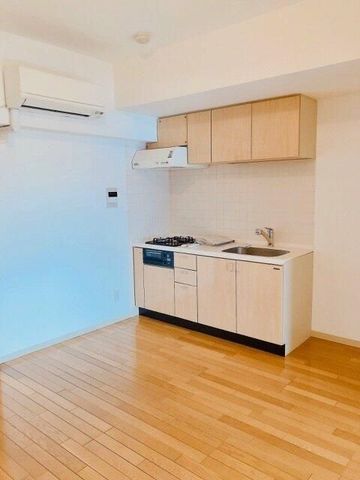 �y�L�b�`���z�@