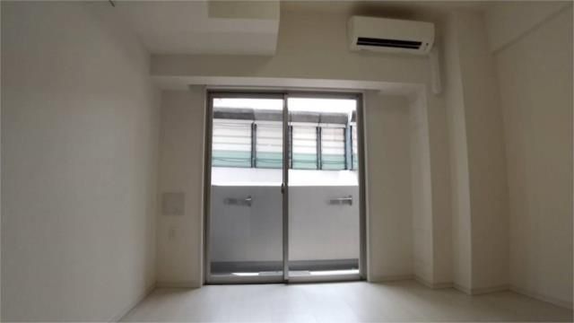 �y���ԁE���r���O�z�@