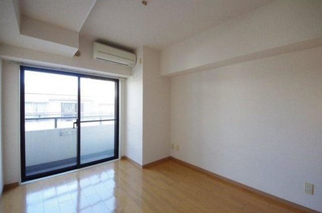 �y���̑��ݔ��z�@�G�A�R��