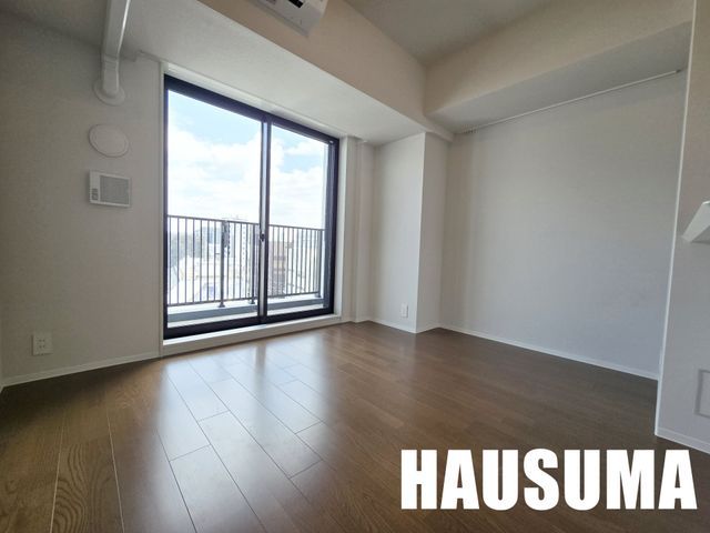 �y�����E���r���O�z�@