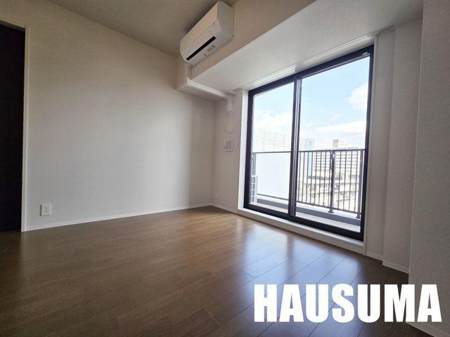 �y�����E���r���O�z�@