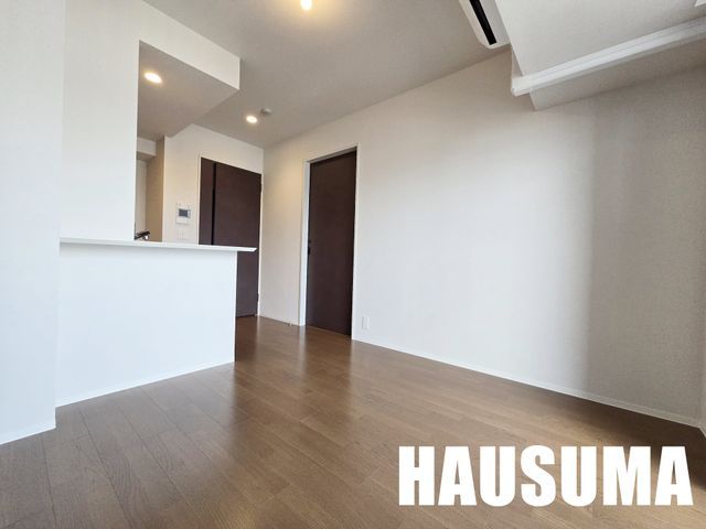 �y�����E���r���O�z�@