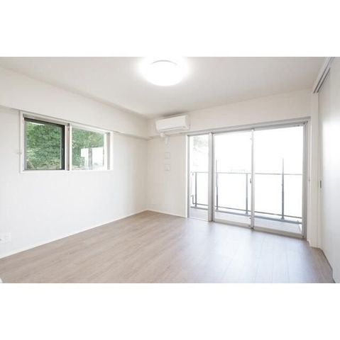 �y���ԁE���r���O�z�@