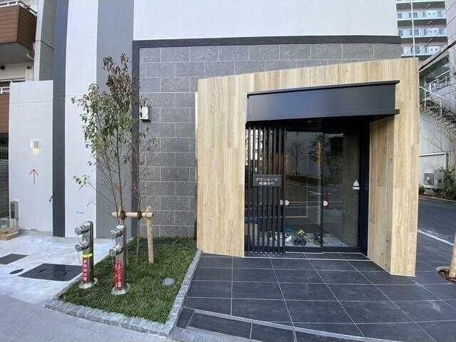 �y�G���g�����X�z�@