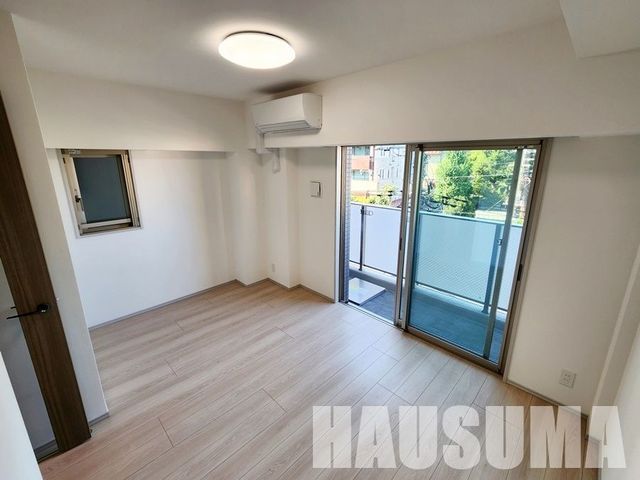 �y���ԁE���r���O�z�@