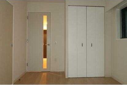 �y���ԁE���r���O�z�@