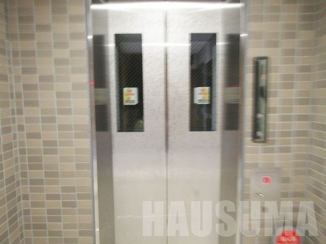 �y���̑��z�@�G���x�[�^�[