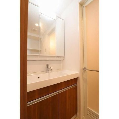 �y���ʏ��z�@