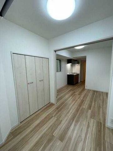 �y���̑��ݔ��z�@