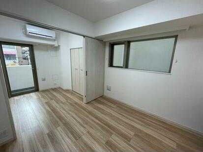 �y���ԁE���r���O�z�@