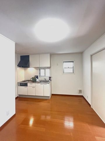 �y���ԁE���r���O�z�@