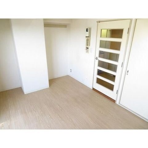 �y���ԁE���r���O�z�@